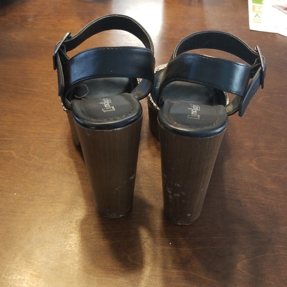 Lime light platform heels. - Picture 3 of 3